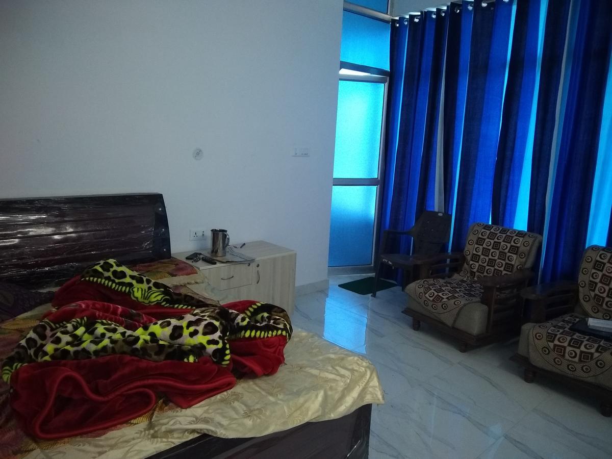 Pardhan Guest House Bara Banki Bagian luar foto