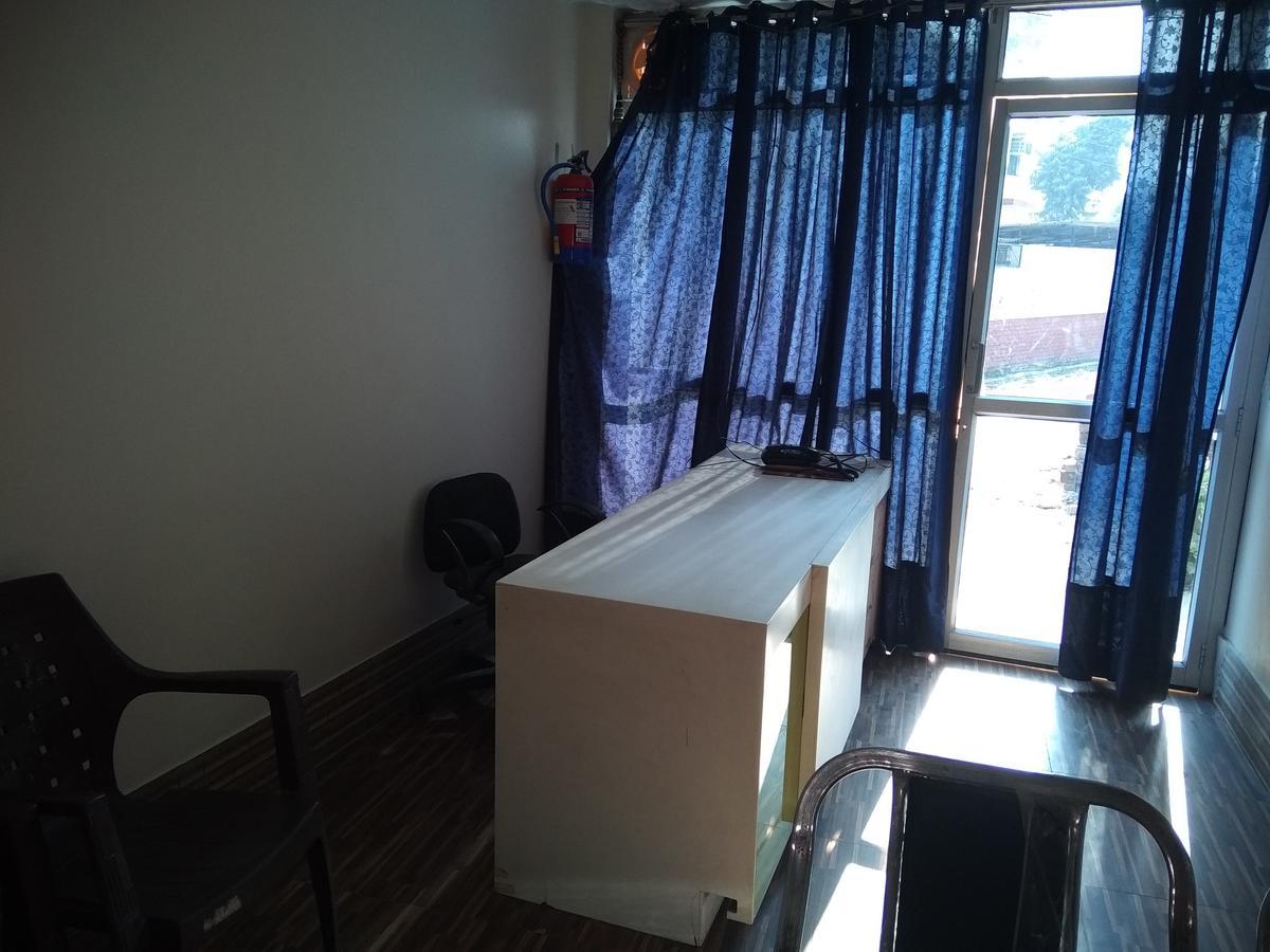 Pardhan Guest House Bara Banki Bagian luar foto